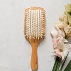 Brosse à cheveux en bambou - BKIND BKIND