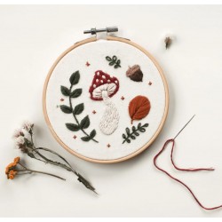 Mushroom Embroidery Set - Brodé Serré