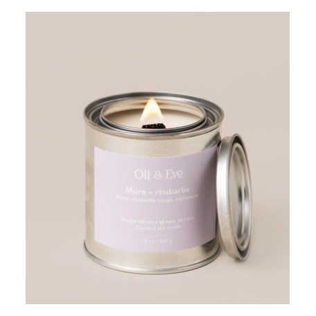 Blackberry and Rhubarb Soya Candle 8oz - Oli & Eve